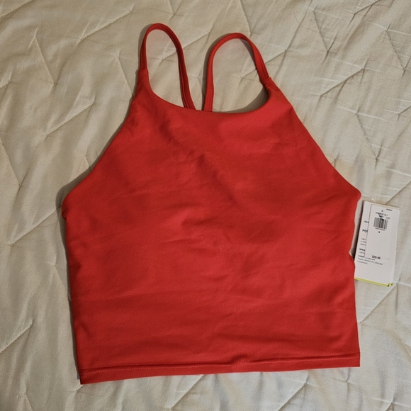 Old Navy Powersoft sports crop top - Picture 1 of 5